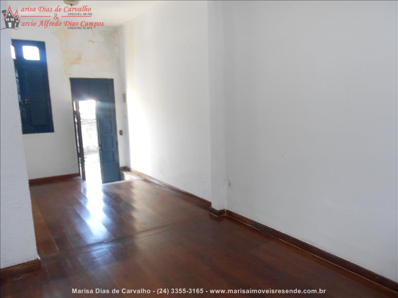 Casa a Venda no Centro em Resende