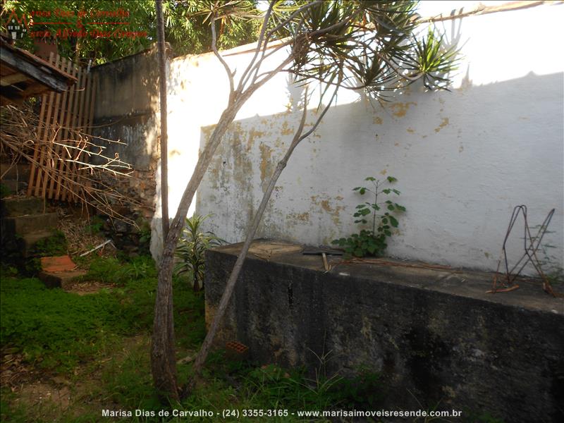 Casa a Venda no Centro em Resende