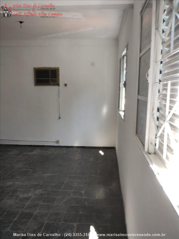 Casa comercial para Alugar no Centro em Resende