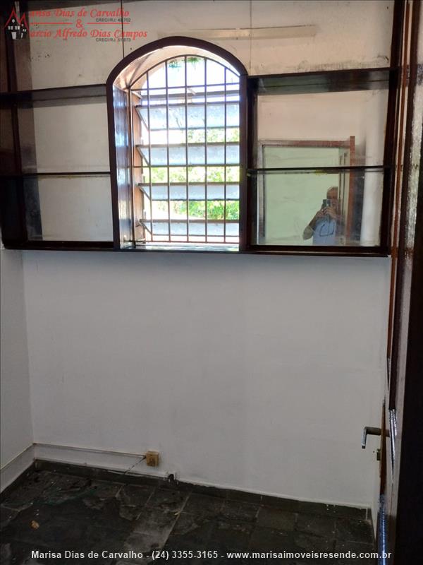 Casa comercial para Alugar no Centro em Resende