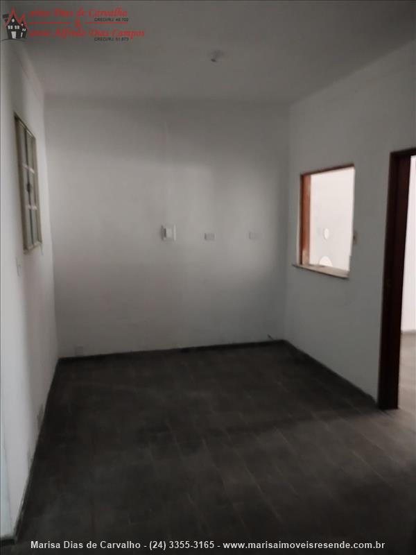Casa comercial para Alugar no Centro em Resende