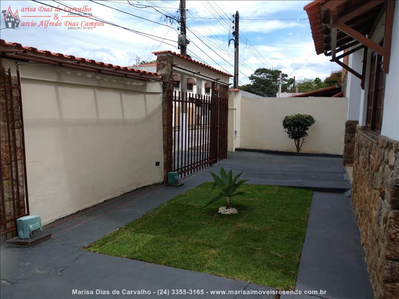 Casa a Venda no Morada da Colina I II III em Resende