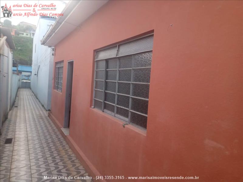 Casa a Venda no Centro em Resende