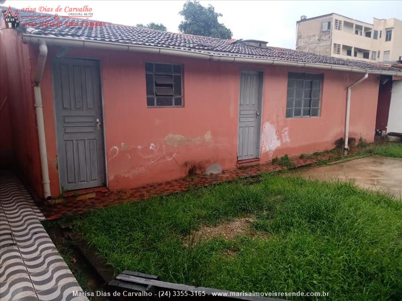 Casa a Venda no Centro em Resende
