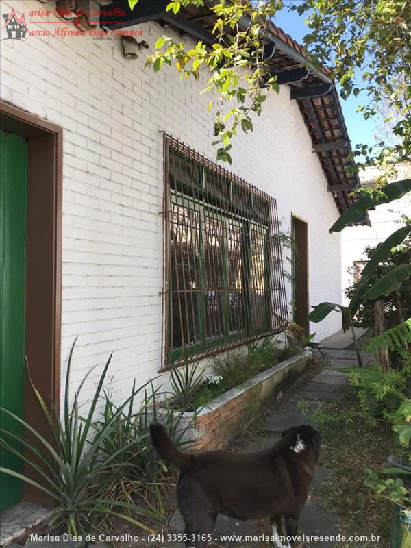 Casa para Venda ou Alugar no Centro em Resende