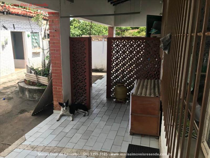 Casa para Venda ou Alugar no Centro em Resende