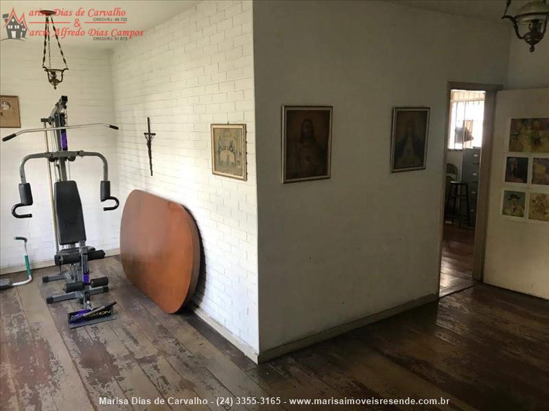 Casa para Venda ou Alugar no Centro em Resende
