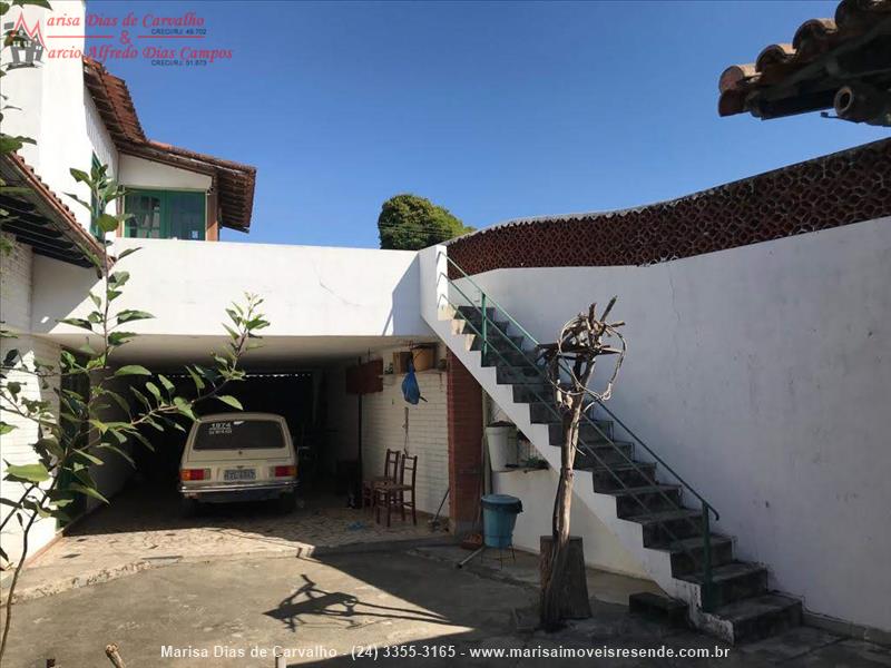 Casa para Venda ou Alugar no Centro em Resende