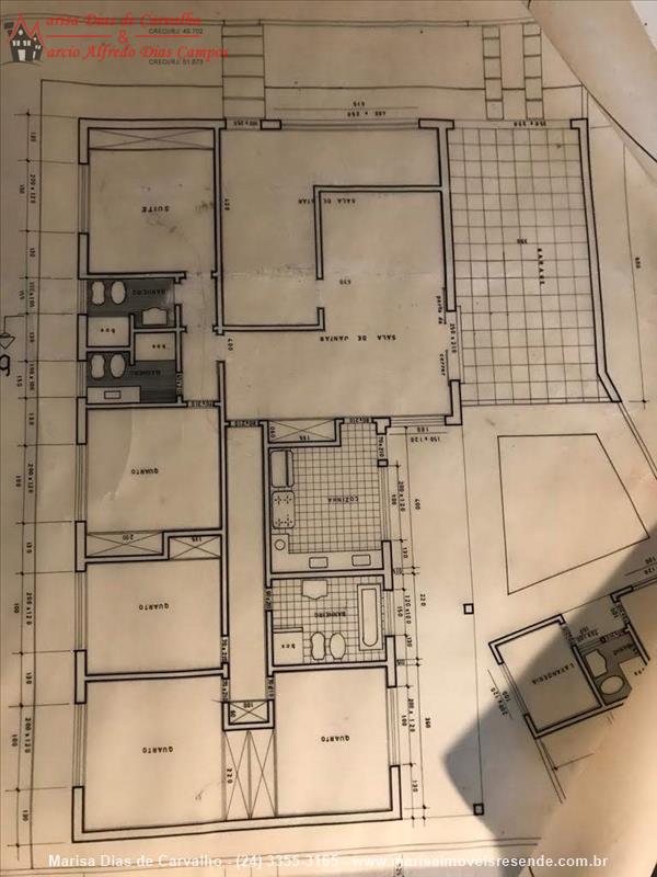 Casa para Venda ou Alugar no Centro em Resende